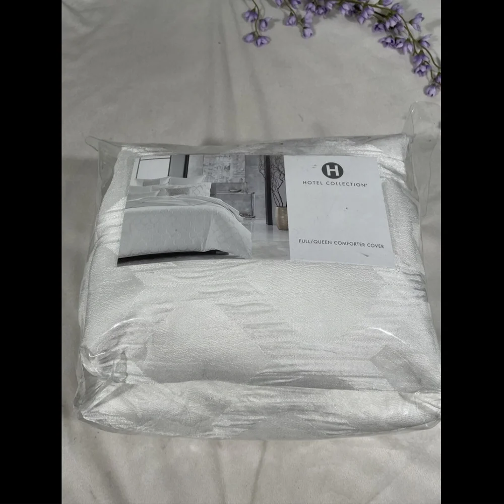 NEW $335 Hotel Collection Olympia [ Full/Queen ] Duvet Cover White #D283‎